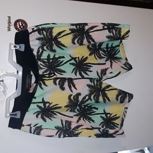 Mens deep pocket shorts